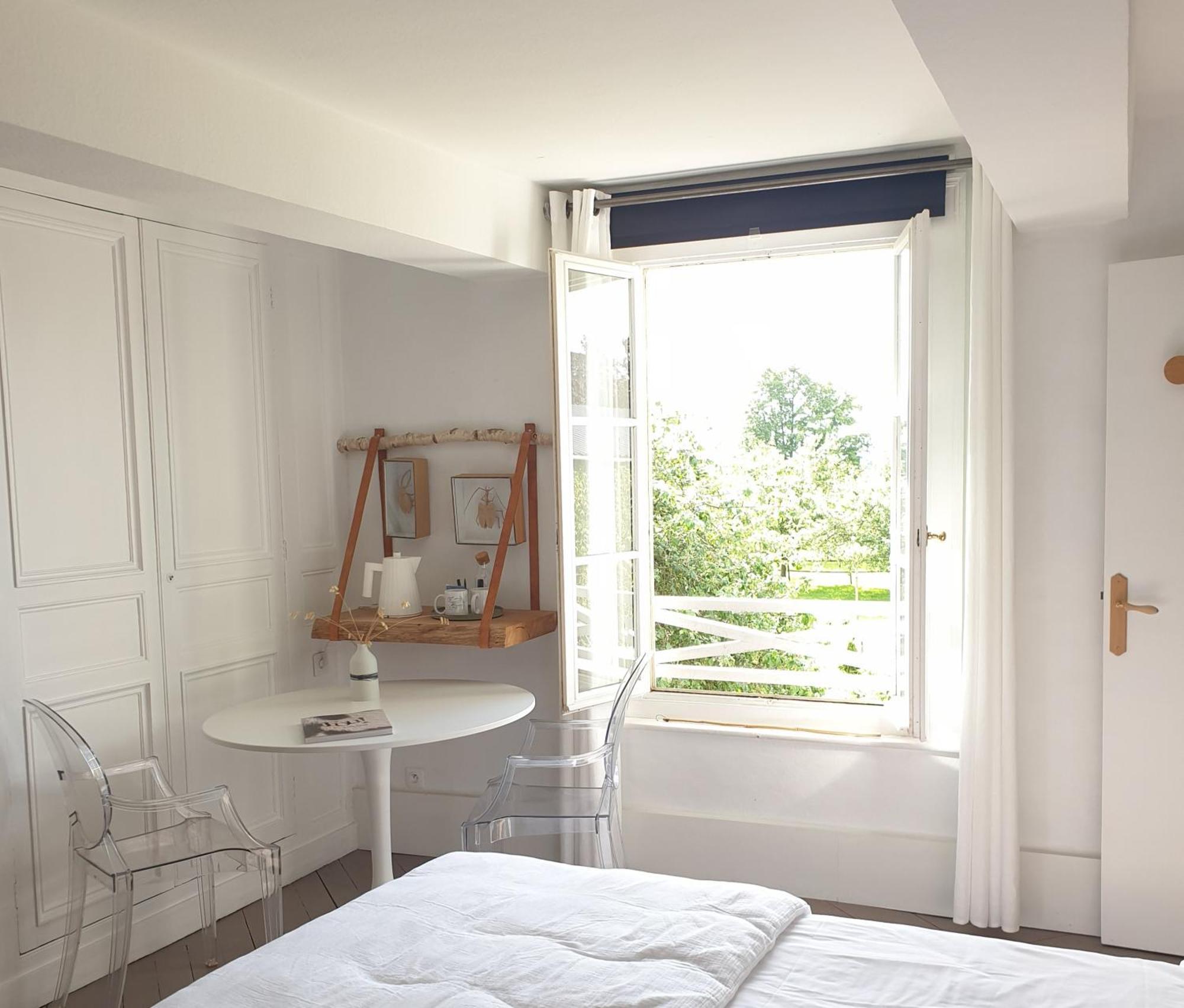 Par Hasard Ou Pas Bed & Breakfast Saint-Martin-aux-Chartrains Dış mekan fotoğraf